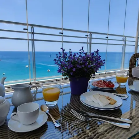 Baupres Luxury アパート *